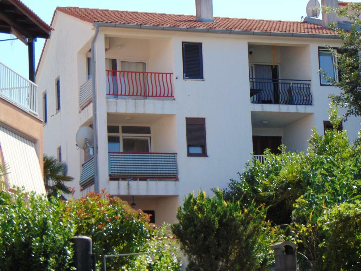 Apartment Mia Malinska Exteriér fotografie